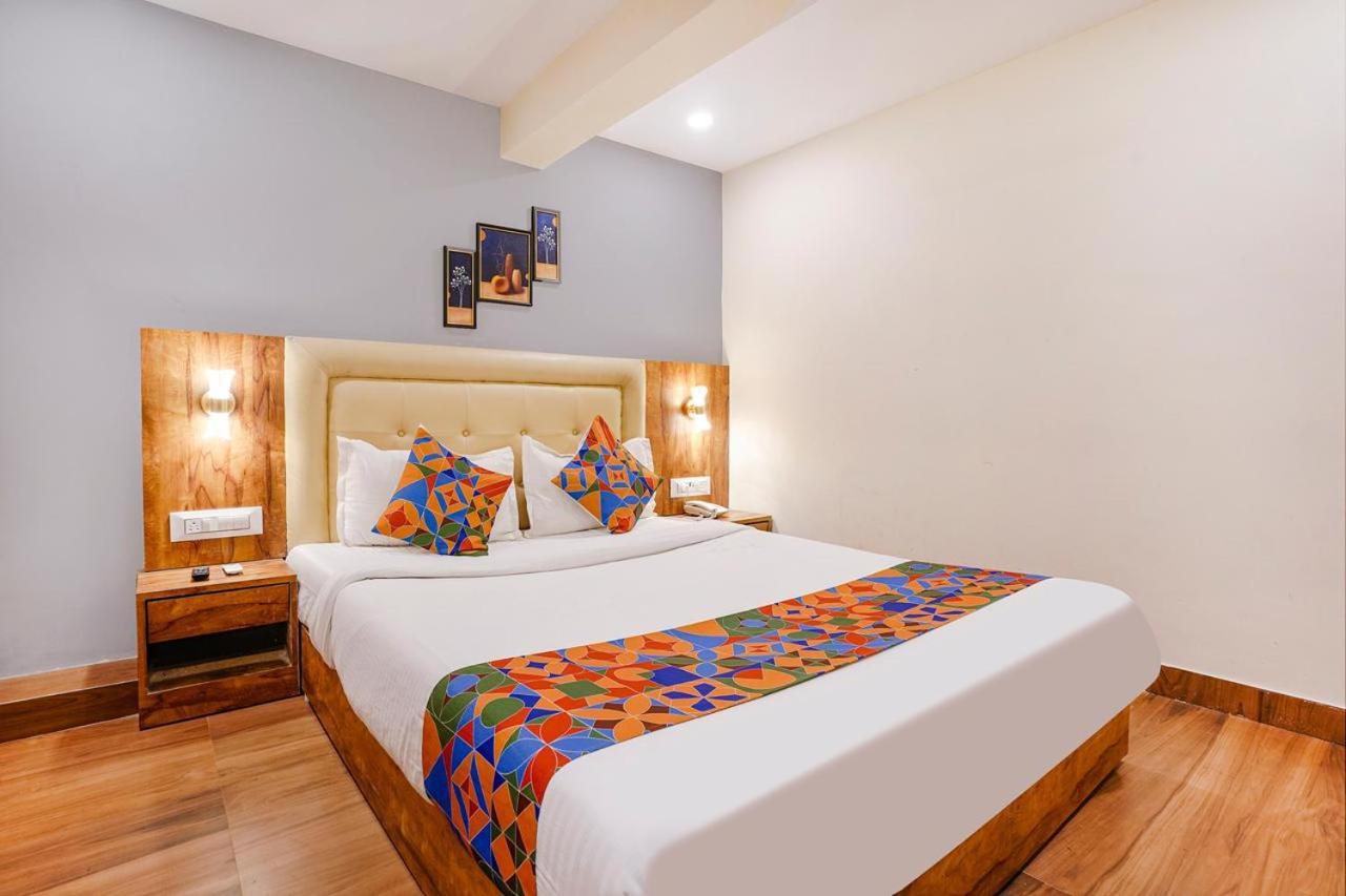 Hotel Z-A-R-A Park Goregaon West Mumbai Eksteriør bilde