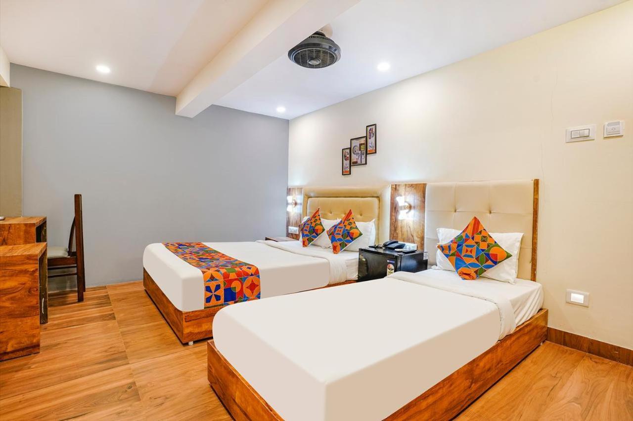 Hotel Z-A-R-A Park Goregaon West Mumbai Eksteriør bilde